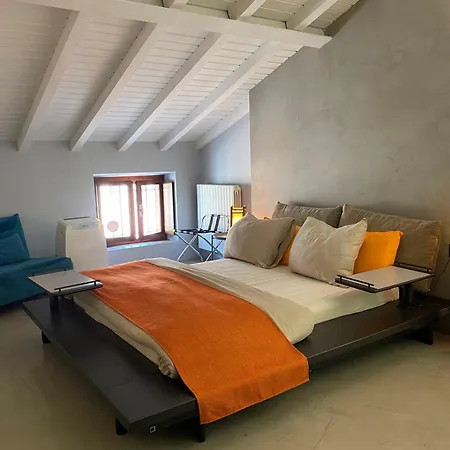 La Terrazza Sui Tetti Apartment *
