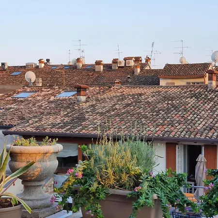 La Terrazza Sui Tetti * Desenzano del Garda